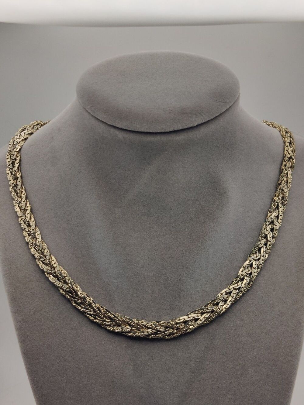 Vintage 1980s Gold Tone Braided Herringbone Chain Choker Necklace 18"